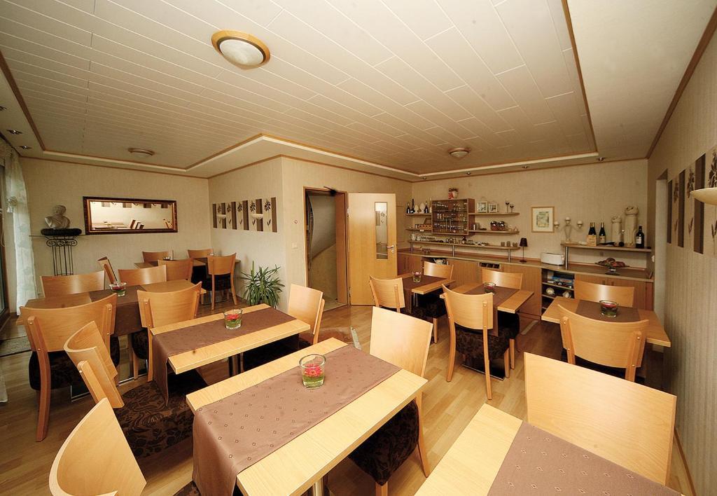 Garni Haus Weiskopf Hotel Трир Екстериор снимка