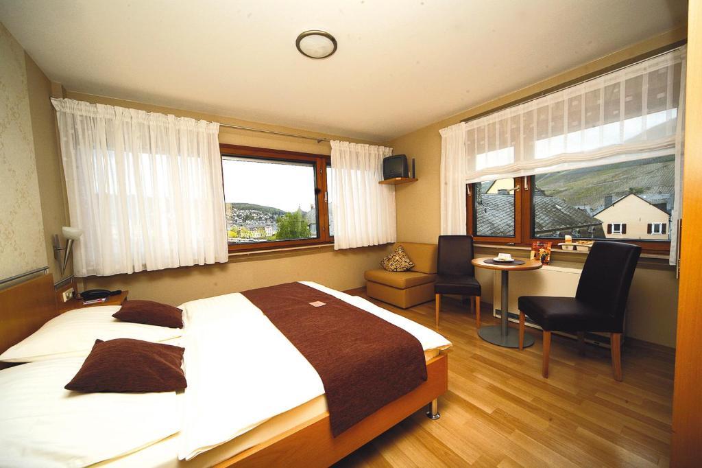 Garni Haus Weiskopf Hotel Трир Стая снимка